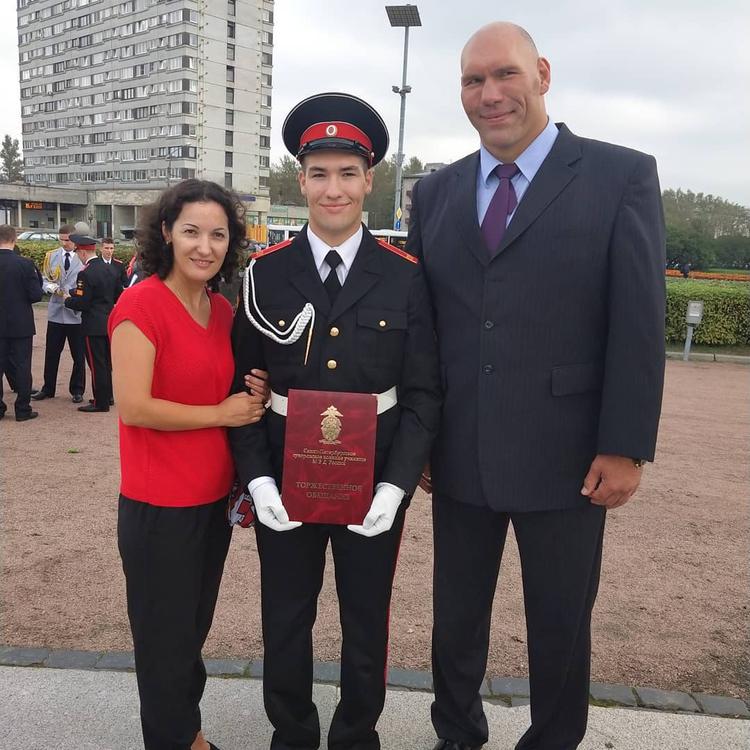 Как выглядят дети Николая Валуева?