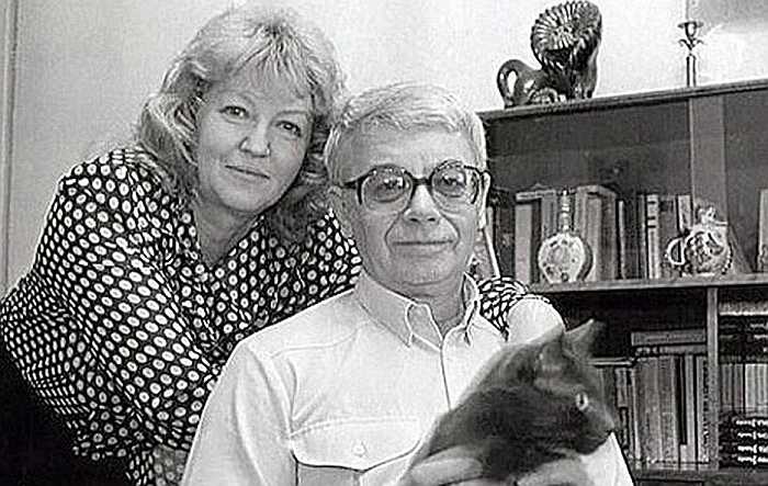 Как выглядят жена и дети "Шурика" - Александра Демьяненко?