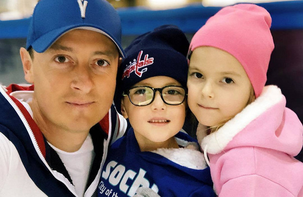 Какими получились дети у актеров сериала "Универ. Новая общага"?