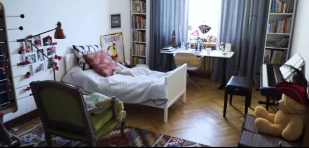 Как воспитывает сына и обустраивают детскую комнату Дмитрий Шепелев?