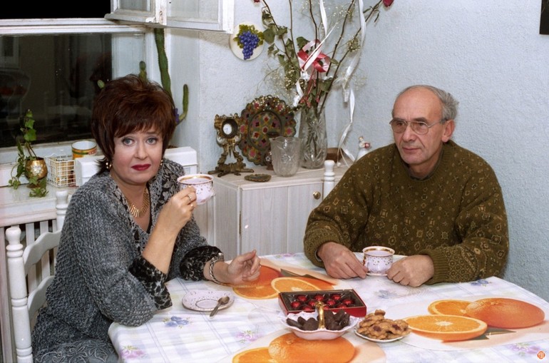 Как выглядят дочь и муж Регины Дубовицкой из "Аншлага"?