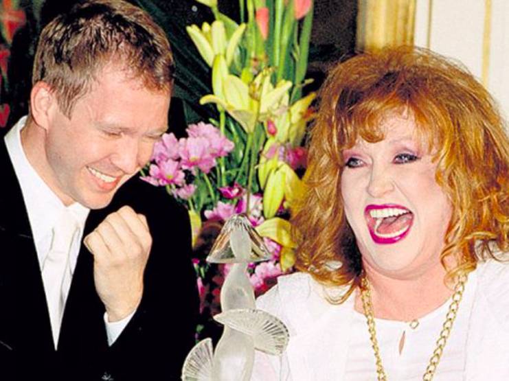 Как выглядит сын Евгения Миронова, рожденный от суррогатной матери?