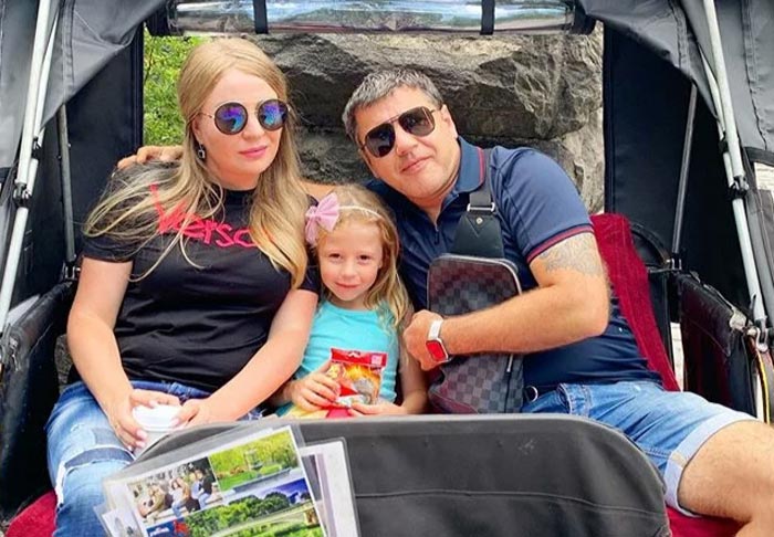 Как 5-летняя девочка из Краснодара зарабатывает по 18 млн $ в год?