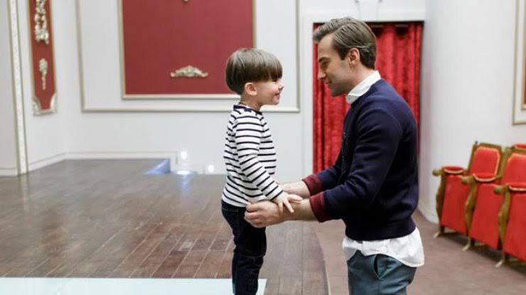 Как воспитывает сына и обустраивают детскую комнату Дмитрий Шепелев?