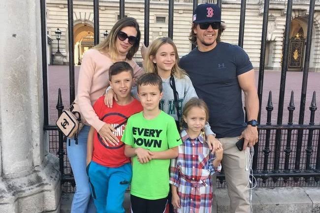 Почему звездные родители запрещают детям смотреть свои фильмы?