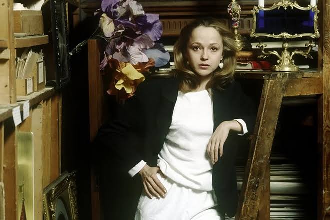 Как сложилась жизнь дочки "Шурика" - Анжелики Неволиной?