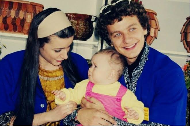 Кто из "Папиных дочек" стал мамой и как выглядят их дети?