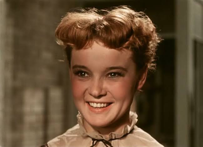 Как живут дети актеров "Карнавальная ночь" спустя годы?