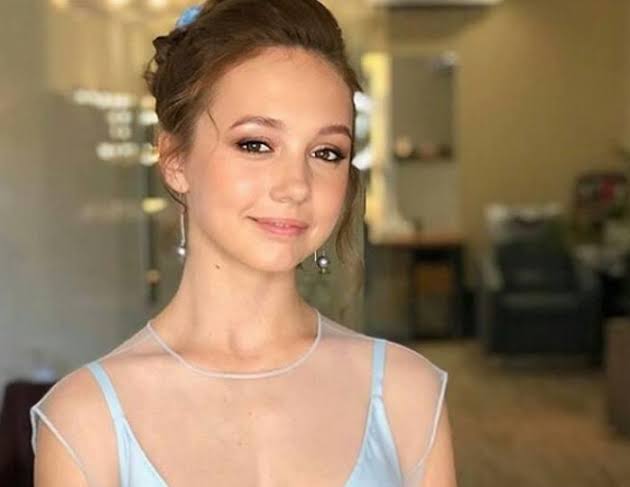 Кто из "Папиных дочек" стал мамой и как выглядят их дети?