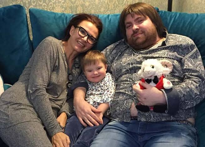 Знаменитости, которые после развода воспитывают детей вместе