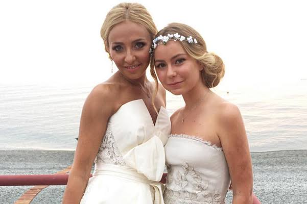 В какие ВУЗы отдают своих детей российские звезды?