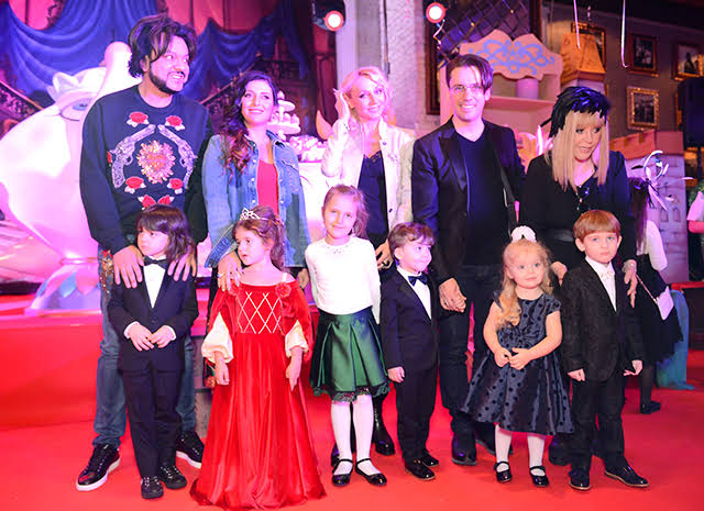 С кем дружат звездные дети?