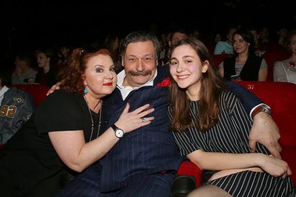 Как выглядят дети актеров сериала "Кухня" по СТС?