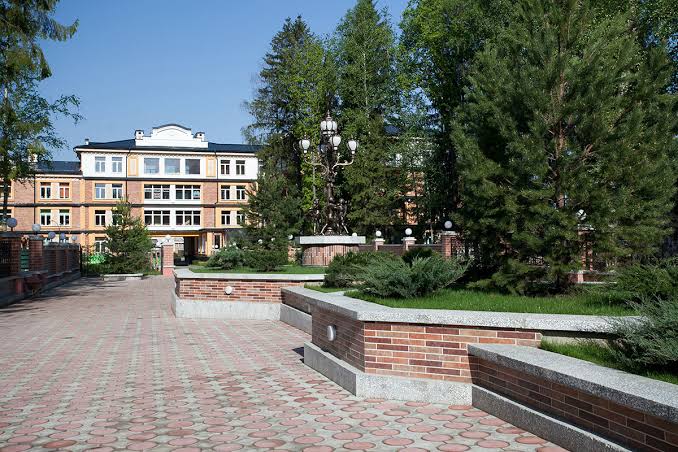 В каких детских садах Москвы можно встретить звездных детей?