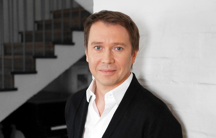 Как выглядит сын Евгения Миронова, рожденный от суррогатной матери?