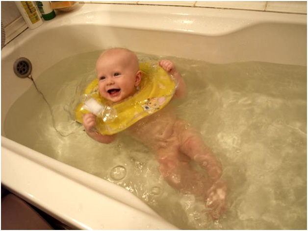 плавать с кругом