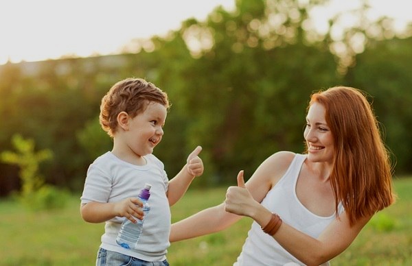 играть с малышом