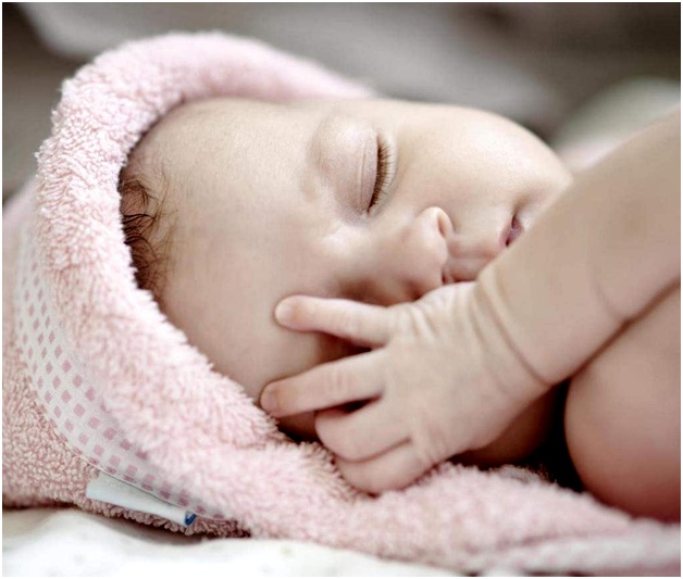 крепко спит