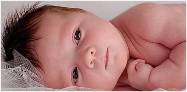 не может уснуть