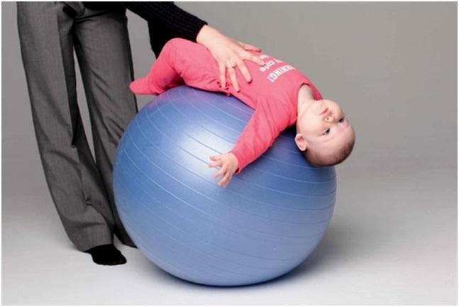 заниматься с мячом