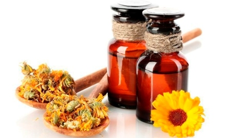 ot-chego-pomogaet-nastojka-kalenduly