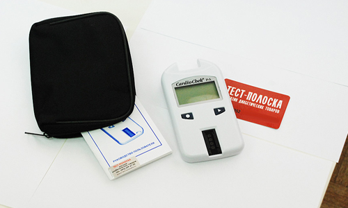 Аппарат для анализа крови CardioChek Аппарат для анализа крови CardioChek