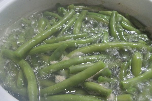 Приготовление отвара из стручков фасоли Приготовление отвара из стручков фасоли